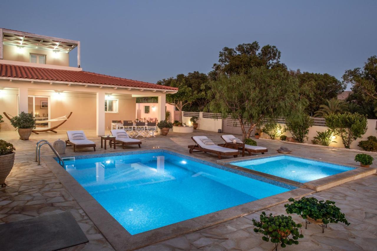 Filothei Beach House With Pool Каламакі Екстер'єр фото